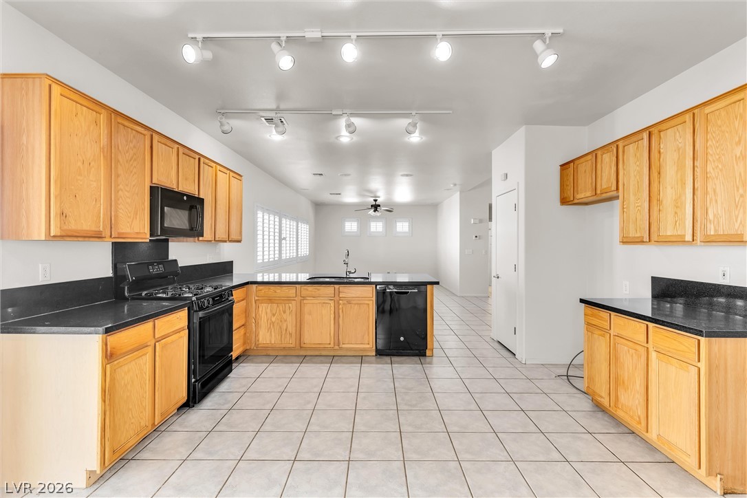 2813085 Property Photo 7
