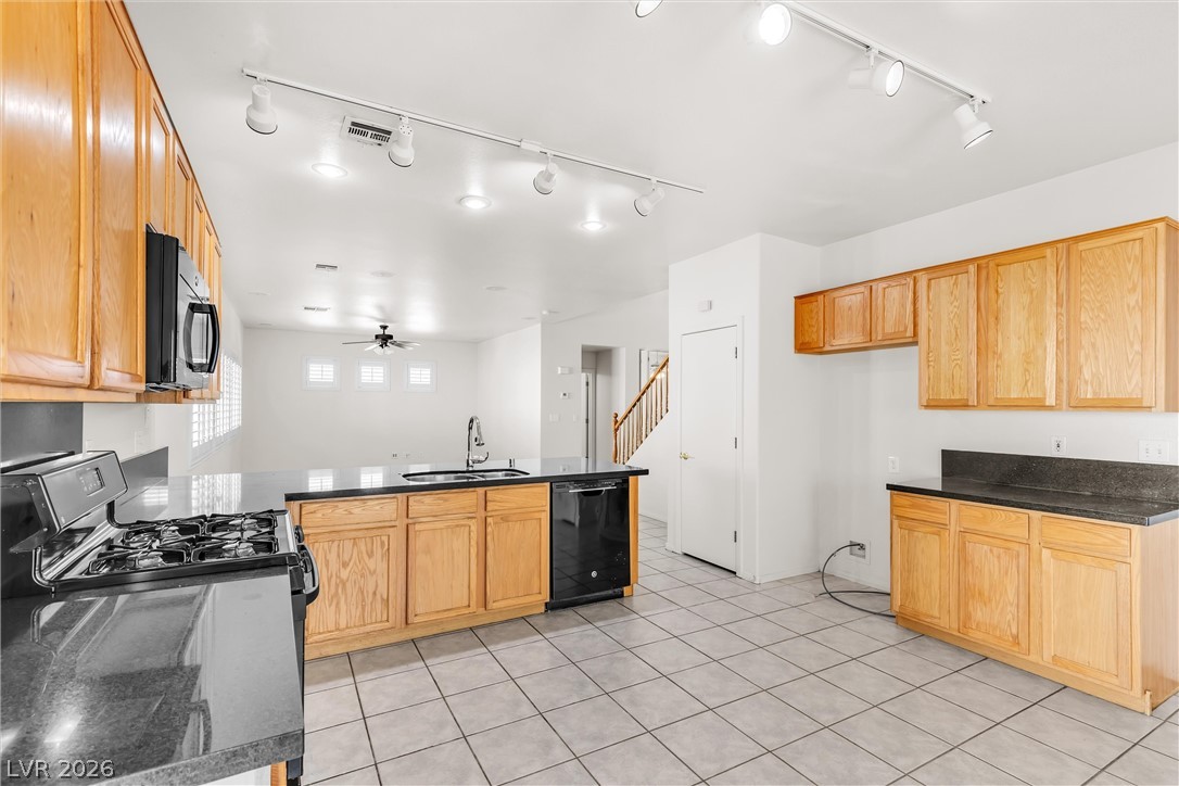 2813085 Property Photo 8