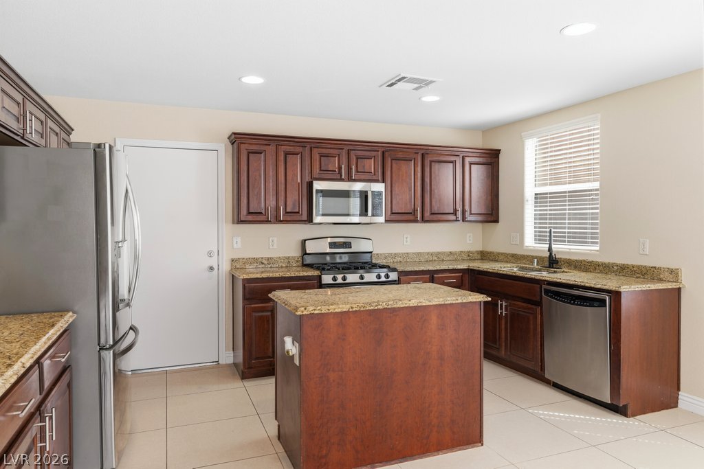 4683 Aventura Canyon Court Property Photo 13