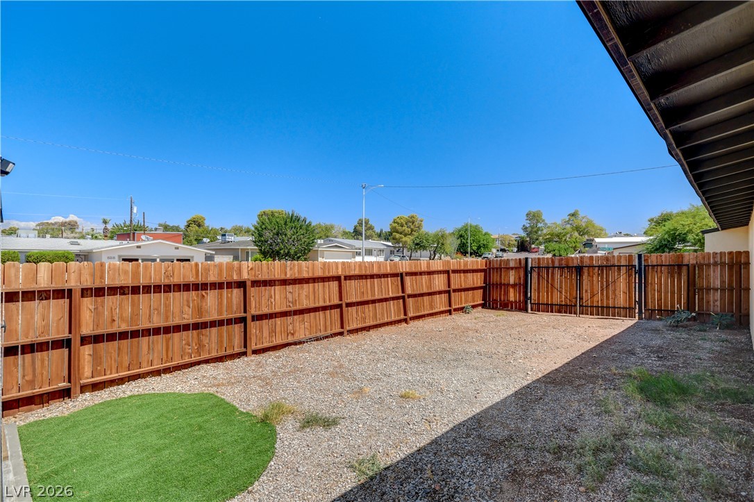 1102 Arapaho Way Property Photo 24