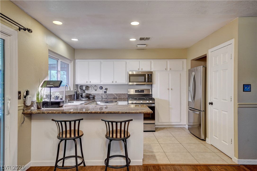 1102 Arapaho Way Property Photo 28