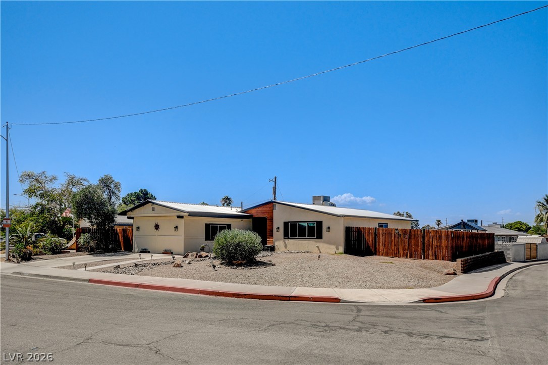 1102 Arapaho Way Property Photo 45