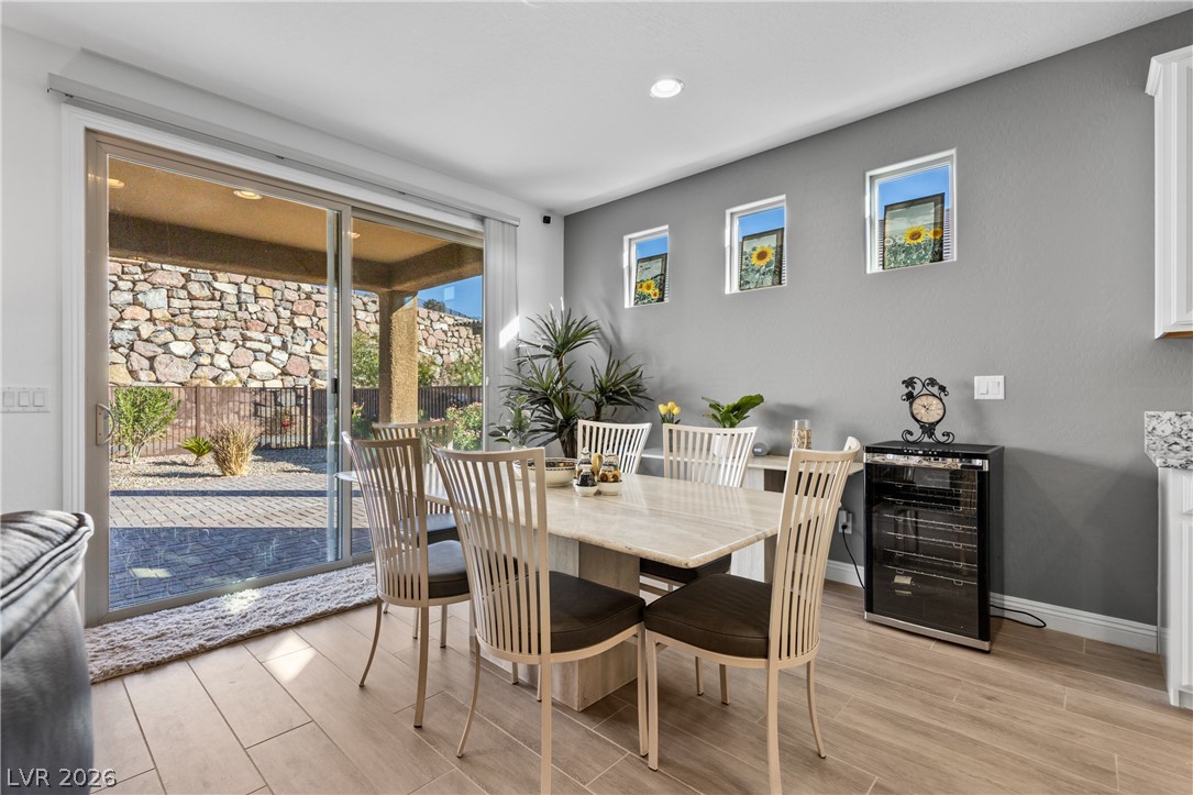 988 Majestic View Property Photo 19