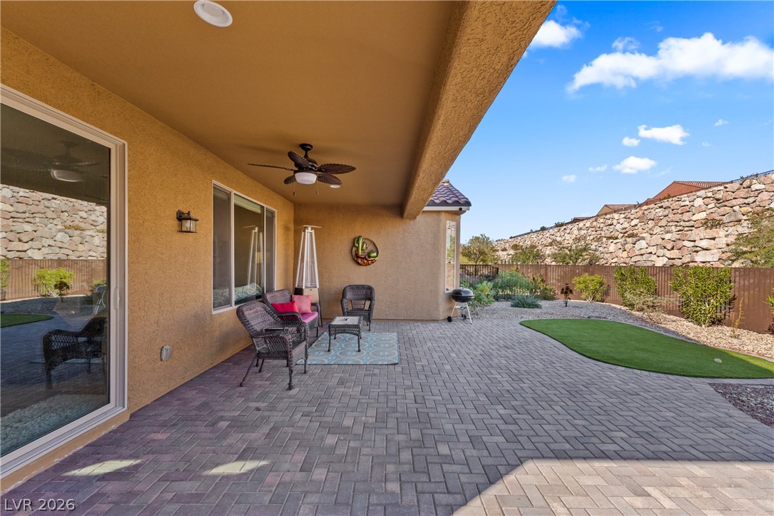 988 Majestic View Property Photo 43