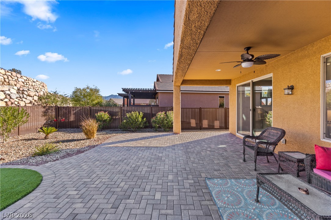988 Majestic View Property Photo 45