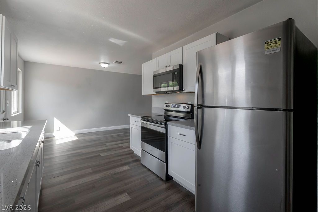 1501 North Tonopah Drive Property Photo 16