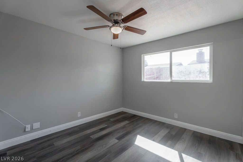 1501 North Tonopah Drive Property Photo 24