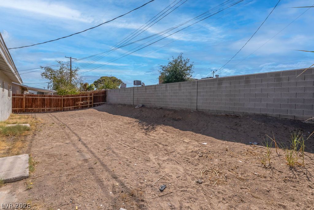 1501 North Tonopah Drive Property Photo 34