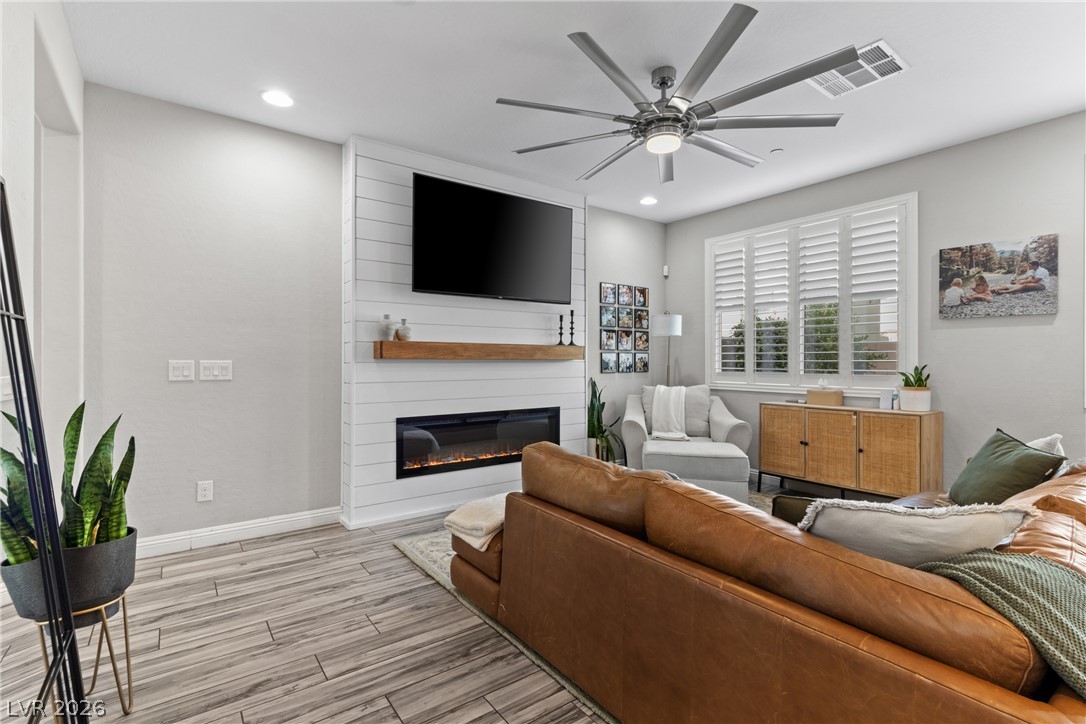 2458 Poetica Place Property Photo 10