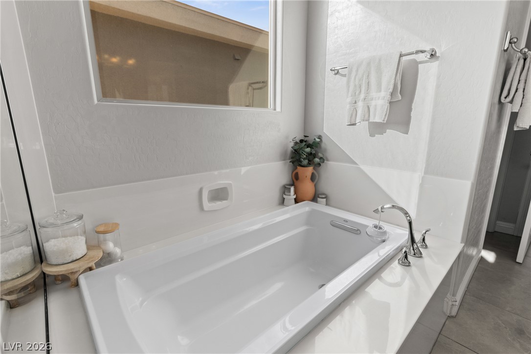 2458 Poetica Place Property Photo 40