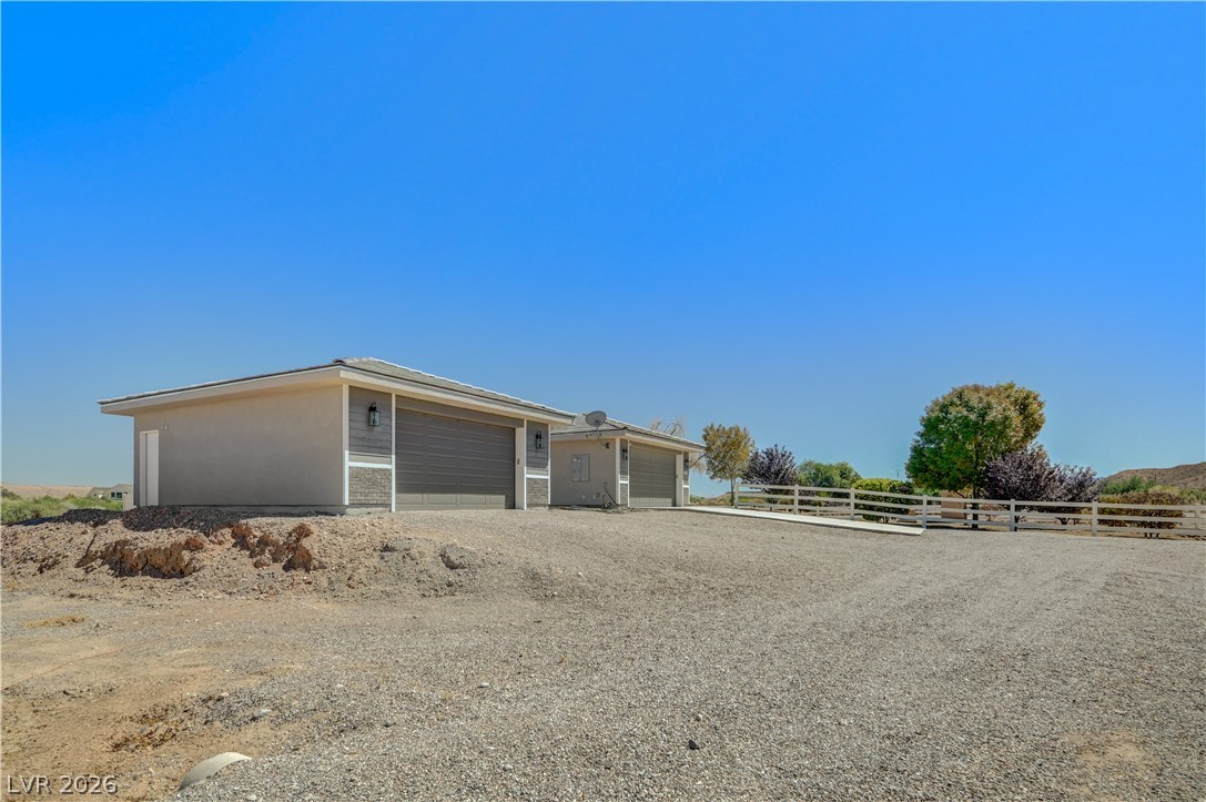 1110 Heyer Street Property Photo 11