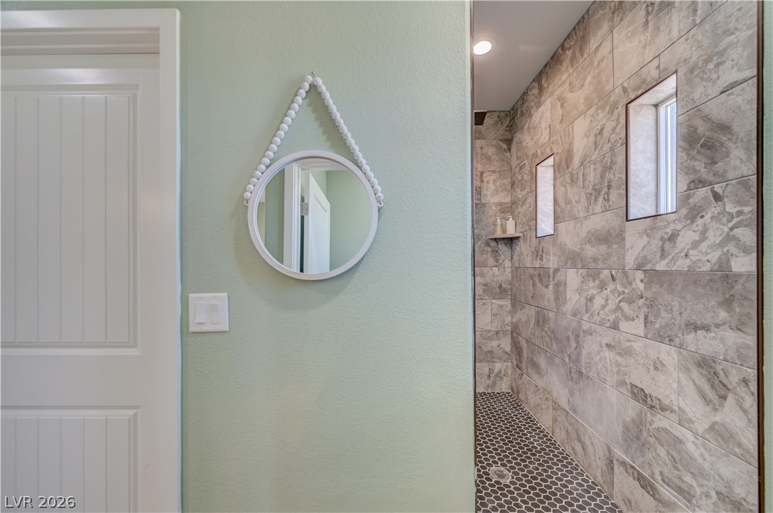 1110 Heyer Street Property Photo 40