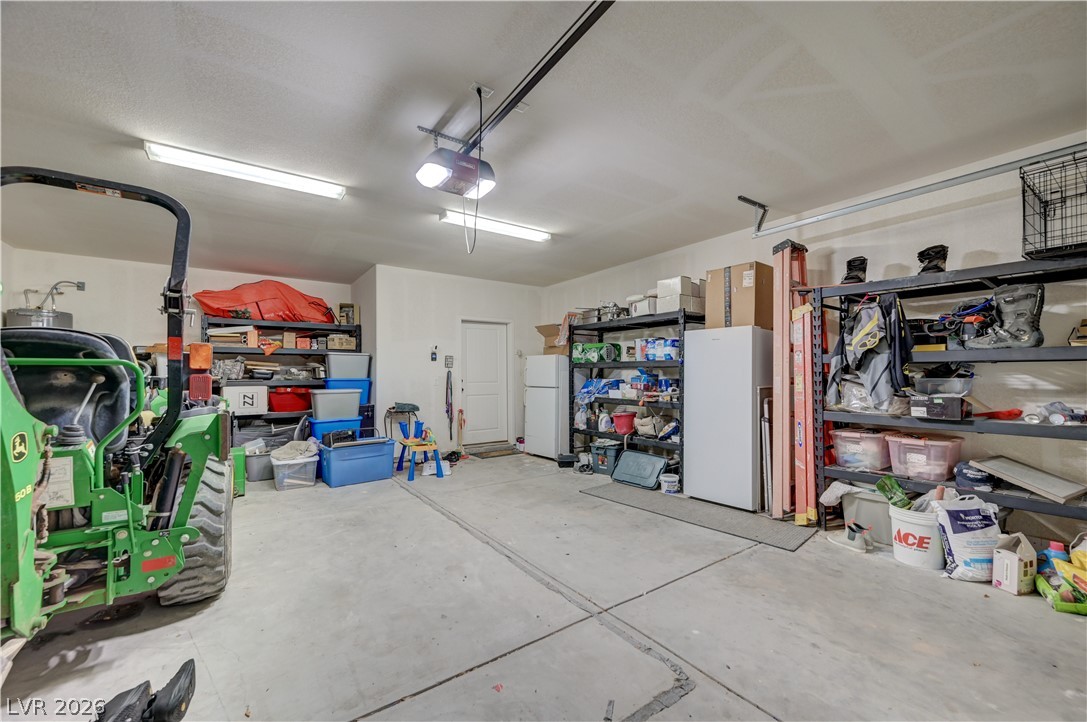 1110 Heyer Street Property Photo 56
