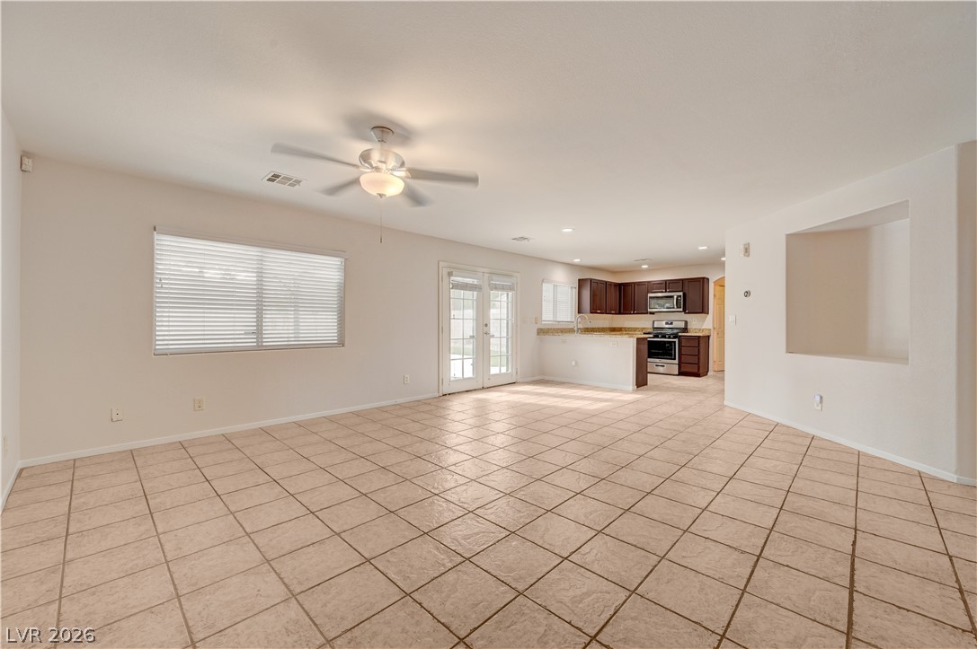8117 Jade Harbor Court Property Photo 9