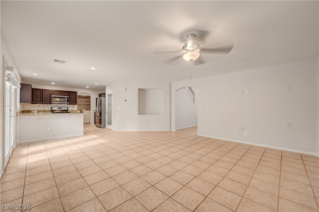 8117 Jade Harbor Court Property Photo 10