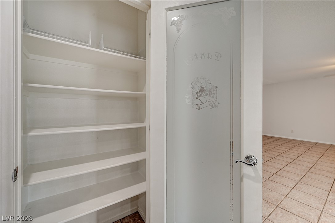 8117 Jade Harbor Court Property Photo 17