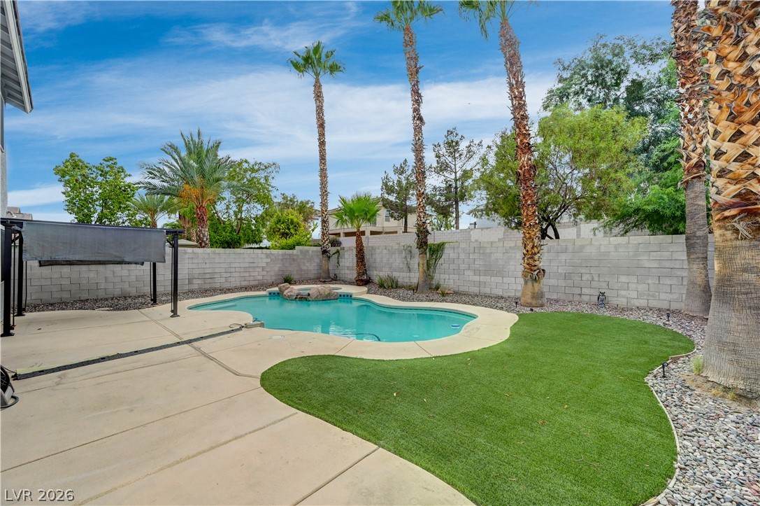 8117 Jade Harbor Court Property Photo 42