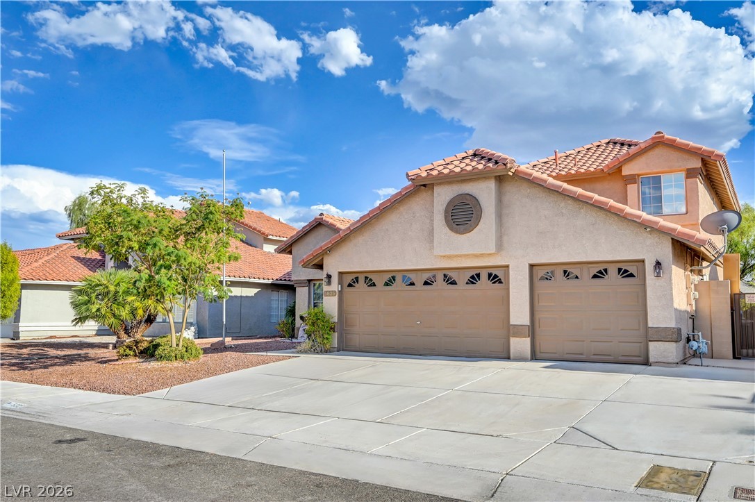 5825 Blush Avenue Property Photo 2