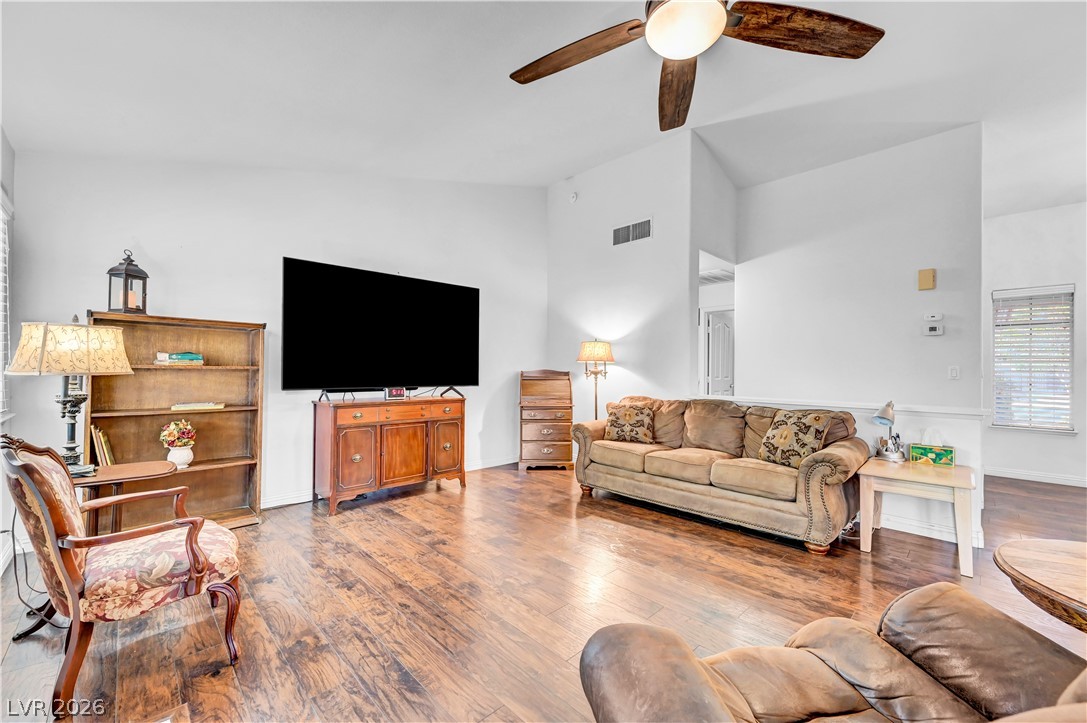 5825 Blush Avenue Property Photo 11