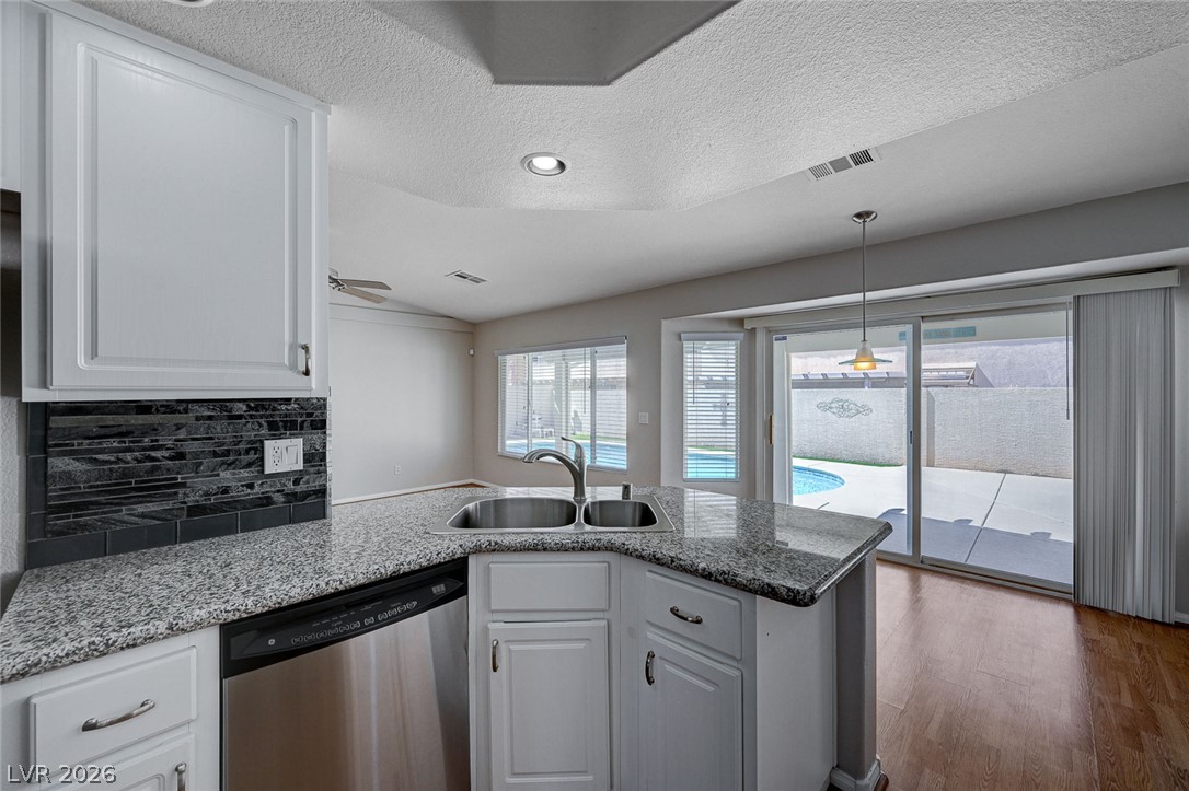 472 Staghorn Pass Avenue Property Photo 30