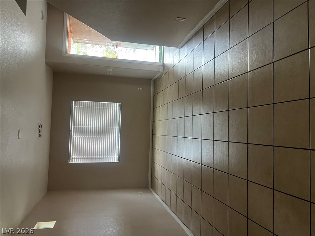 5279 Shreve Avenue Property Photo 3