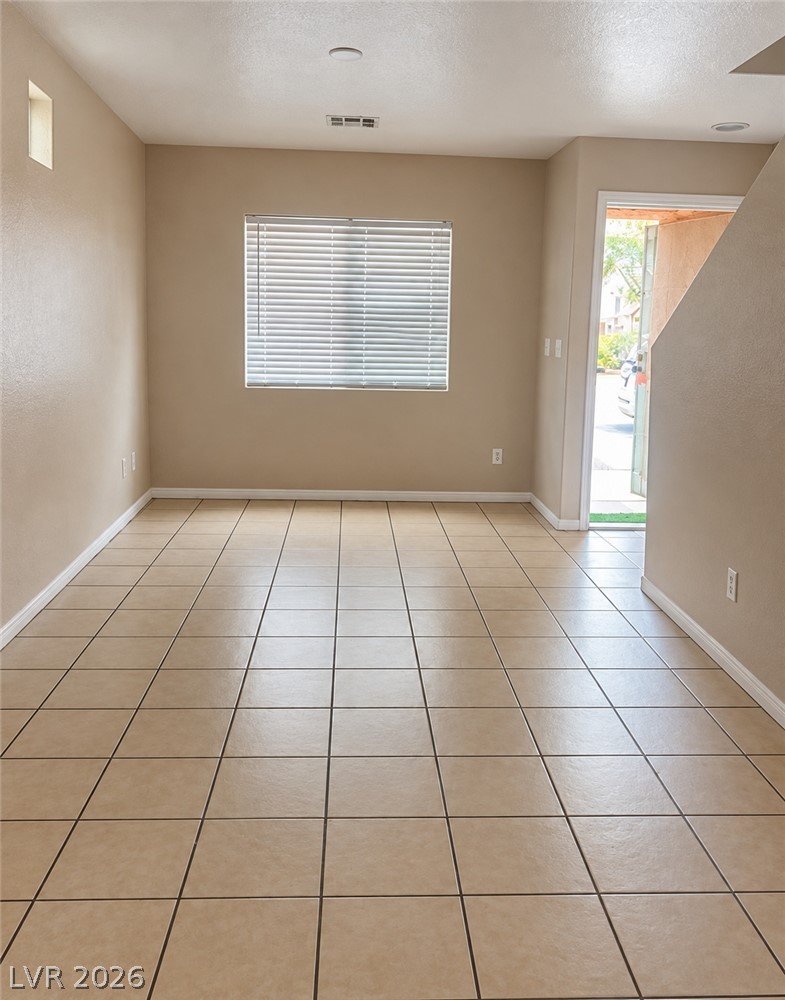 5279 Shreve Avenue Property Photo 3