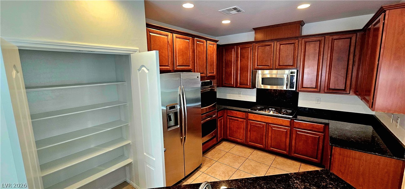 5373 Hollymead Drive Property Photo 4