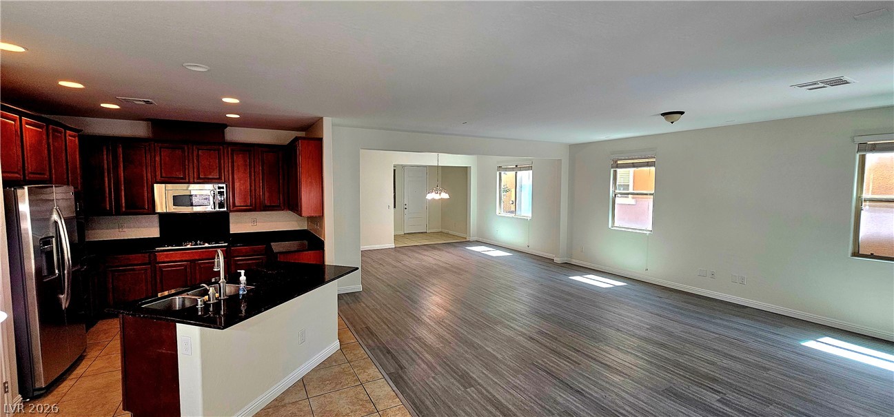 5373 Hollymead Drive Property Photo 8
