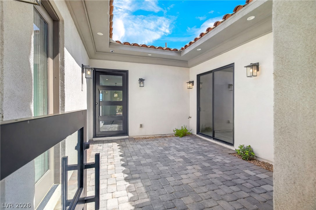 10 Camino La Venta Court Property Photo 3