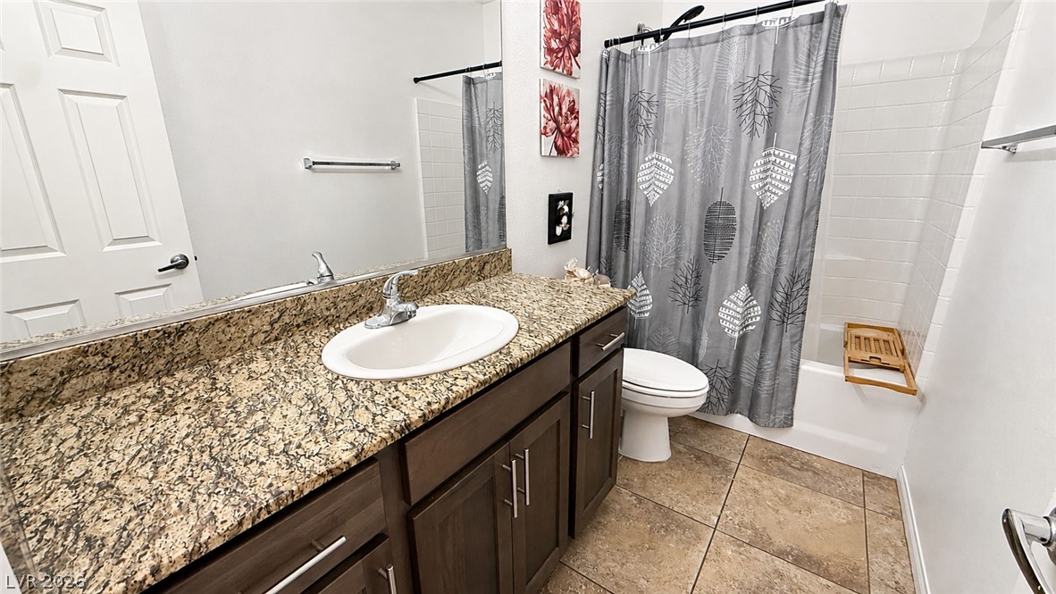 2723 Chinaberry Hill Street Property Photo 10