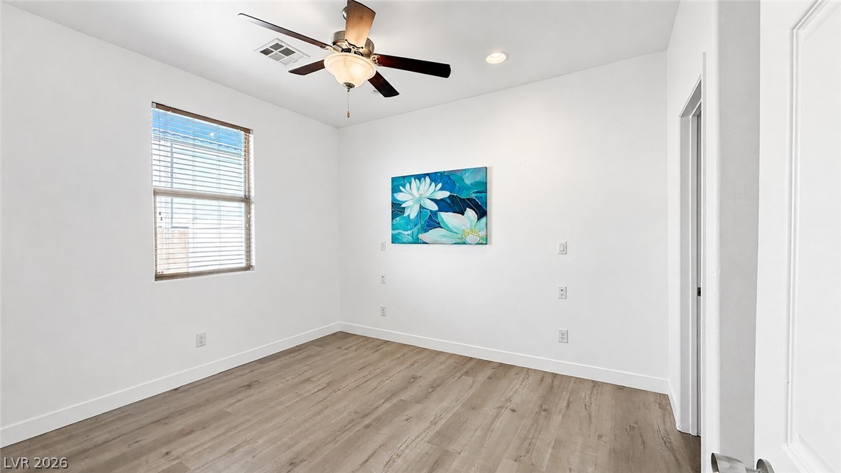 2723 Chinaberry Hill Street Property Photo 11