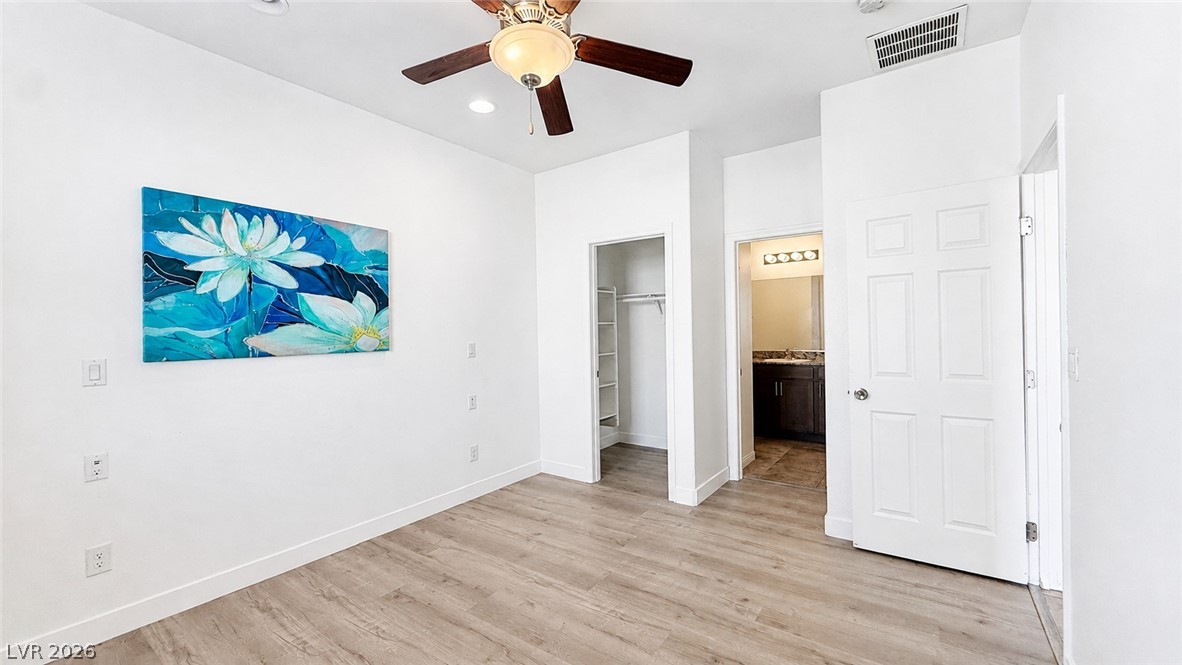 2723 Chinaberry Hill Street Property Photo 12