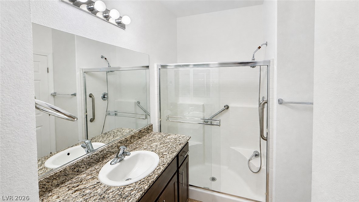 2723 Chinaberry Hill Street Property Photo 15