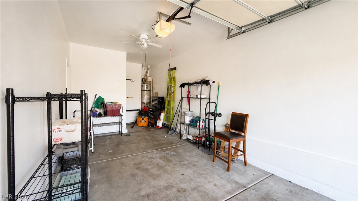 2723 Chinaberry Hill Street Property Photo 18