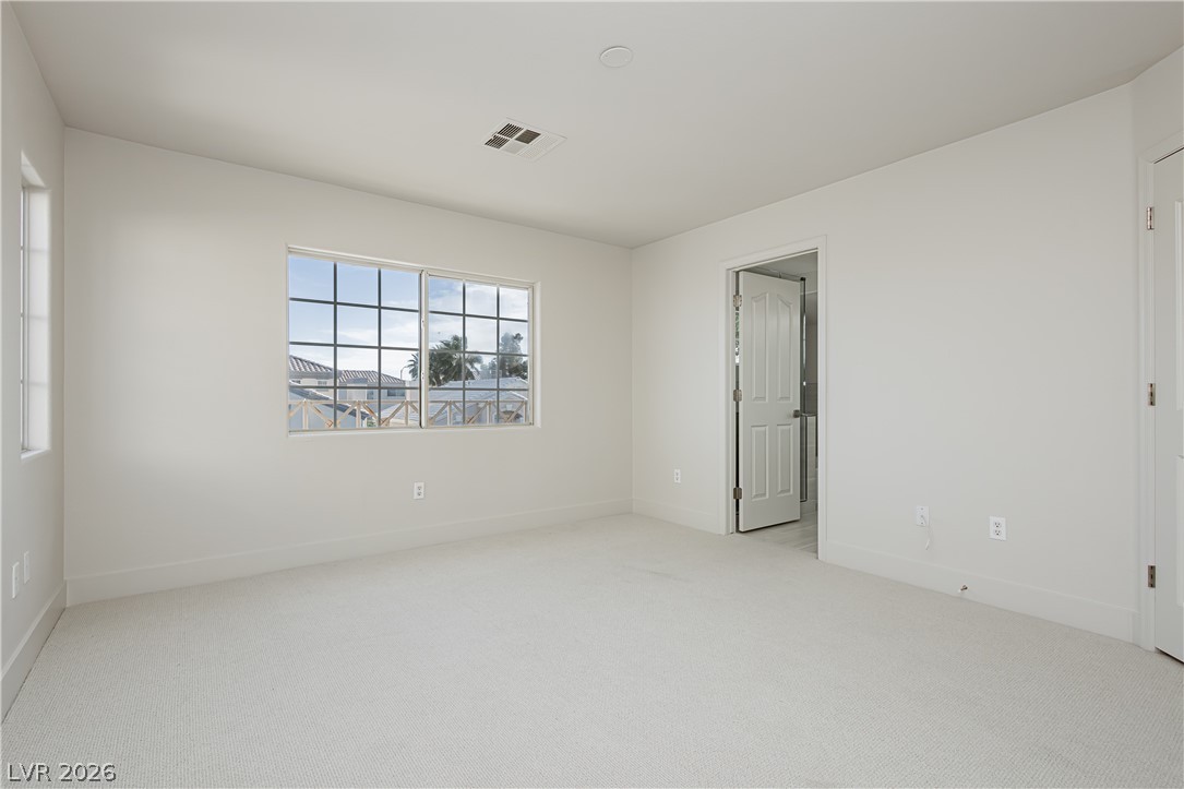 7816 Sparrowgate Avenue Property Photo 12