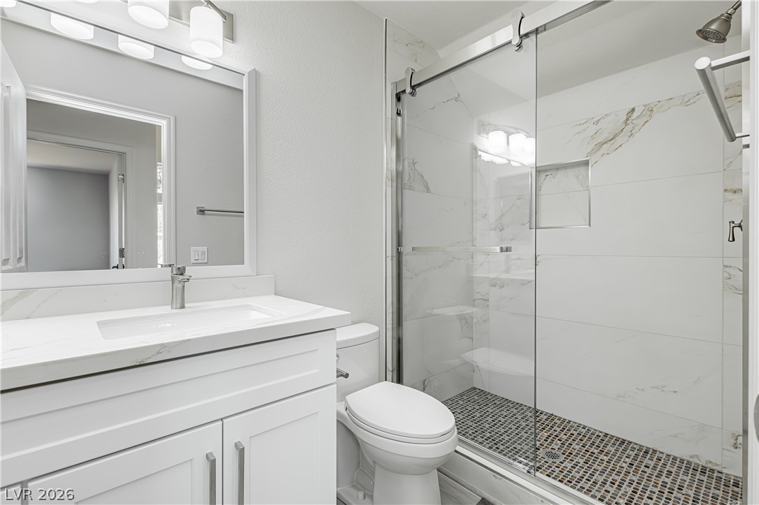 7816 Sparrowgate Avenue Property Photo 17
