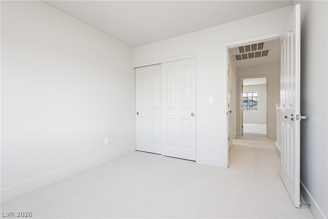 7816 Sparrowgate Avenue Property Photo 18