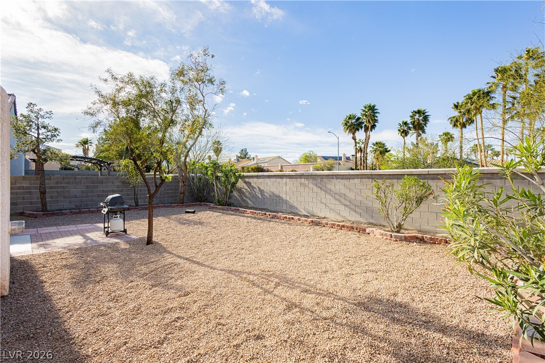 7816 Sparrowgate Avenue Property Photo 19