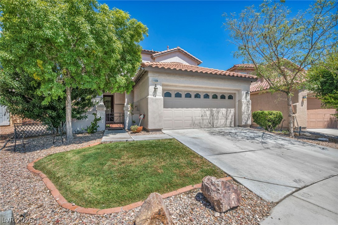 11604 Villa Malaparte Avenue Property Photo 2