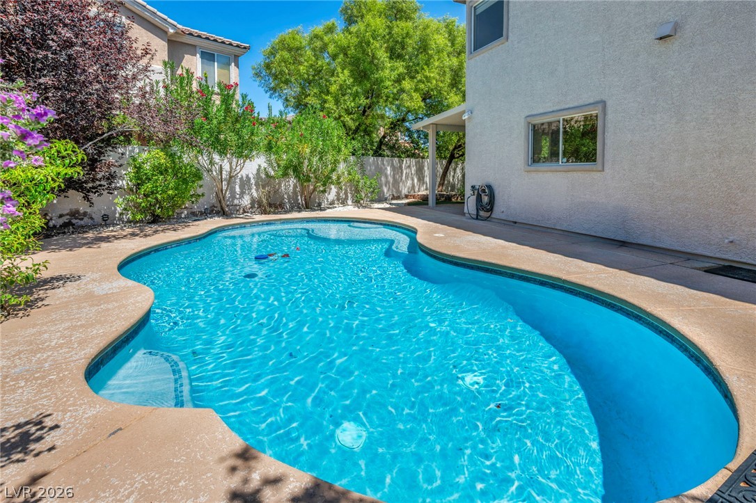 11604 Villa Malaparte Avenue Property Photo 4