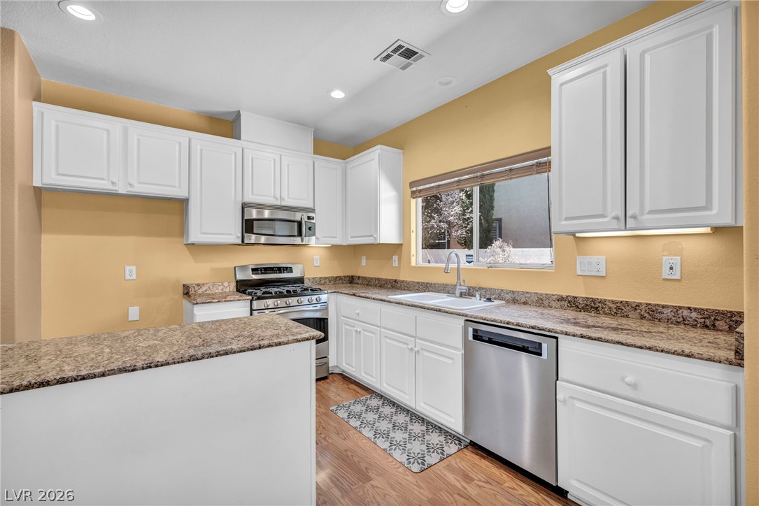 11604 Villa Malaparte Avenue Property Photo 8