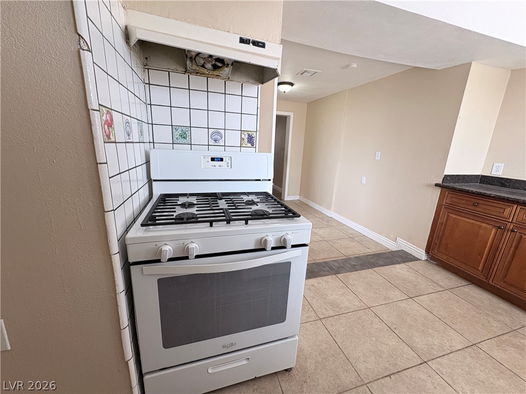 6329 Brittany Way Property Photo 32
