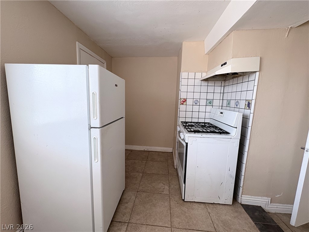 6329 Brittany Way Property Photo 35