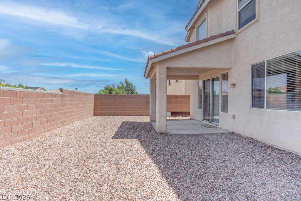 9548 Spring Blush Avenue Property Photo 6