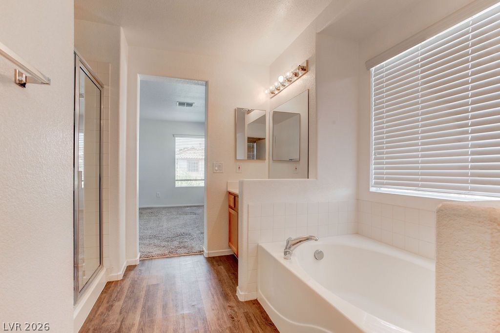9548 Spring Blush Avenue Property Photo 9