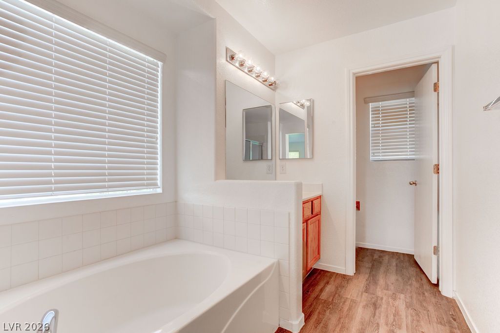 9548 Spring Blush Avenue Property Photo 10