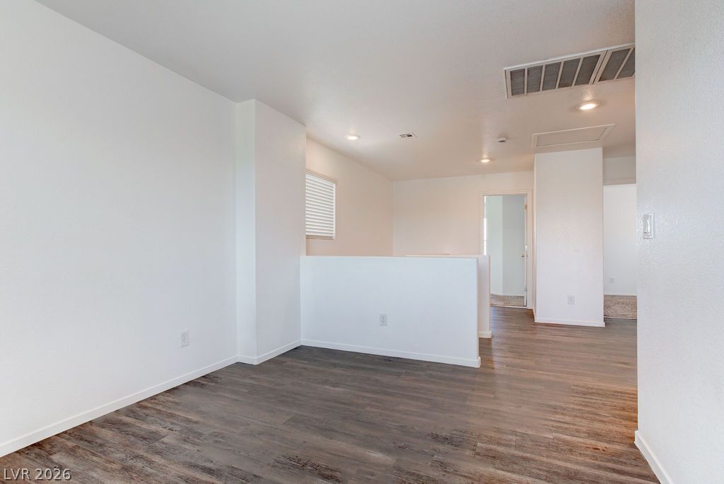 9548 Spring Blush Avenue Property Photo 28