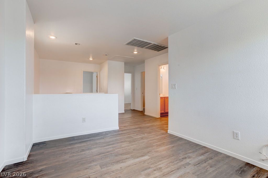 9548 Spring Blush Avenue Property Photo 29