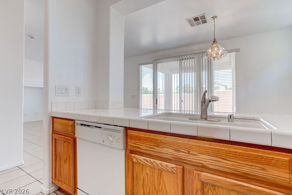 9548 Spring Blush Avenue Property Photo 34