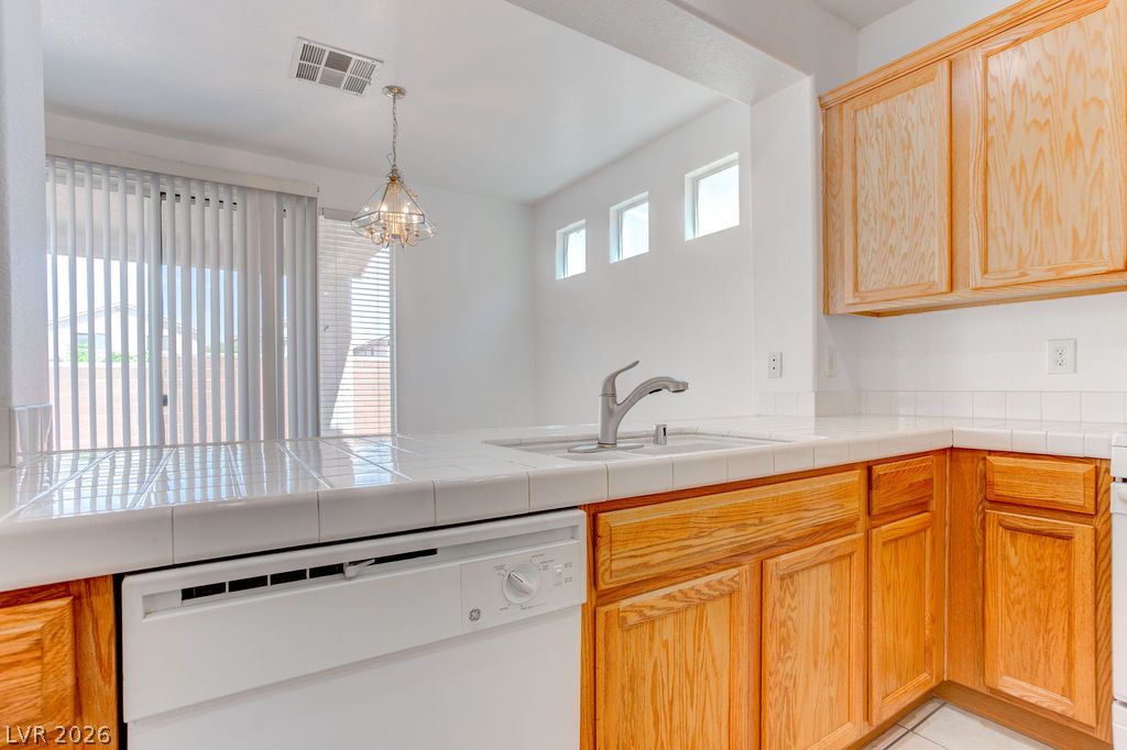 9548 Spring Blush Avenue Property Photo 35
